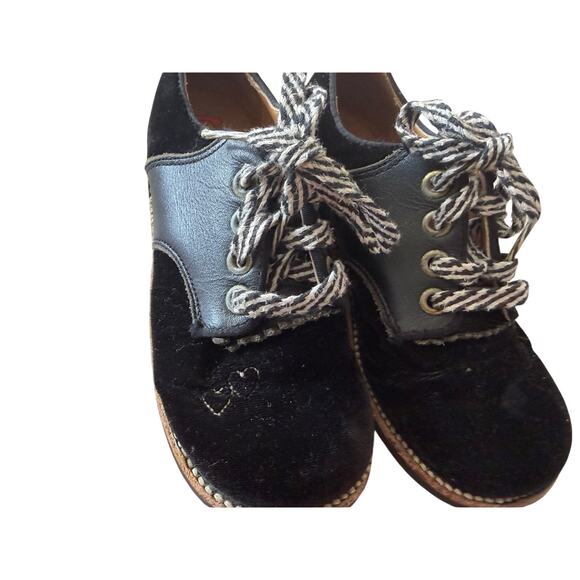 Buster Brown Other - Vintage Buster Brown Black Velvet Leather Saddle Oxford Lace up Kids 9 Retro